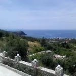 Nefeli's Aparthotel