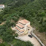 Aparthotel Nefeli's Himarë