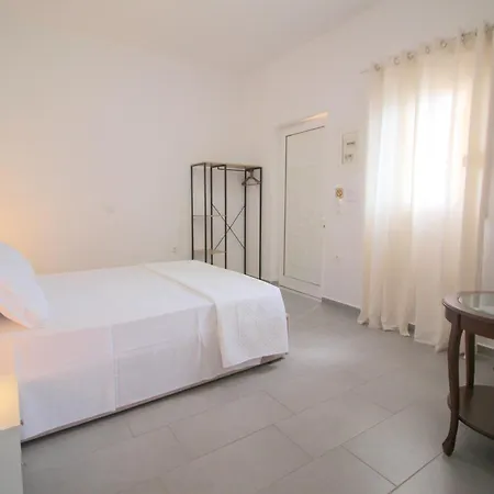 Nefeli's Apart-hotel Himare