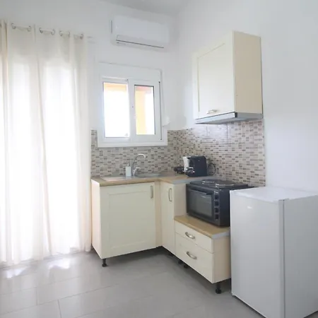Nefeli's Aparthotel *