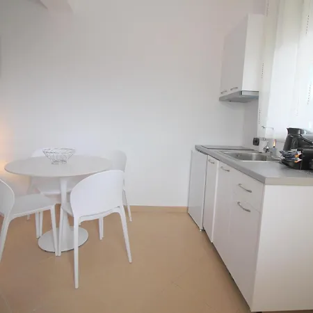 Nefeli's Hotel apartamentowy 4*